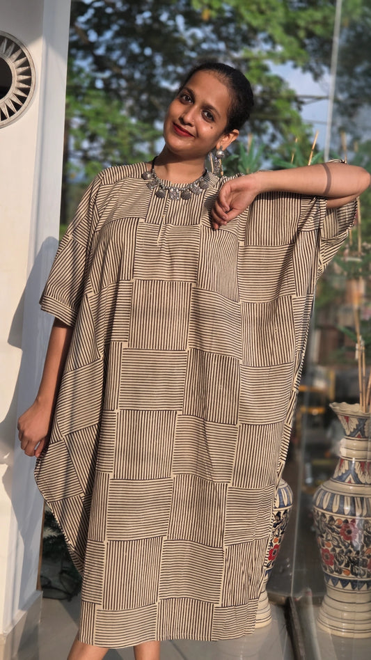 SQARE LINES -BLOCK PRINTED KAFTAN-KIMONA