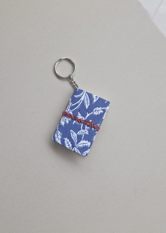 BLUE KEYCHAIN NOTEBOOK