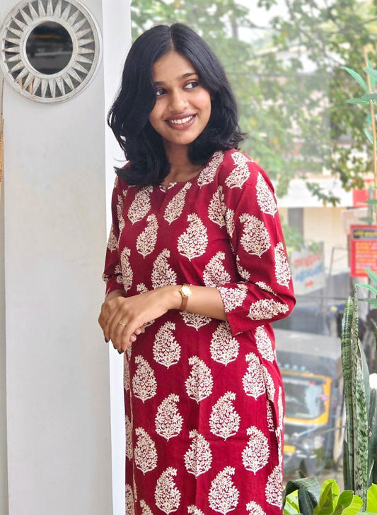 Paisely maroon